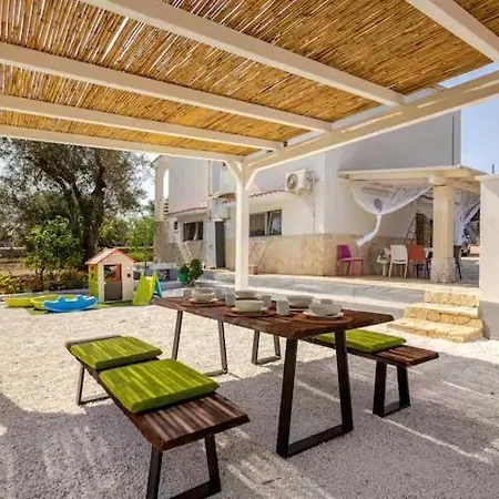 Antony サン・ミケーレ・サレンティーノ