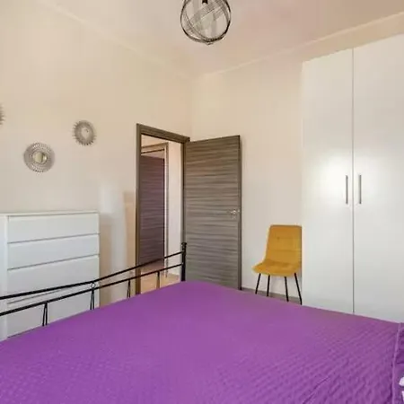 Antony ヴィラ サン・ミケーレ・サレンティーノ